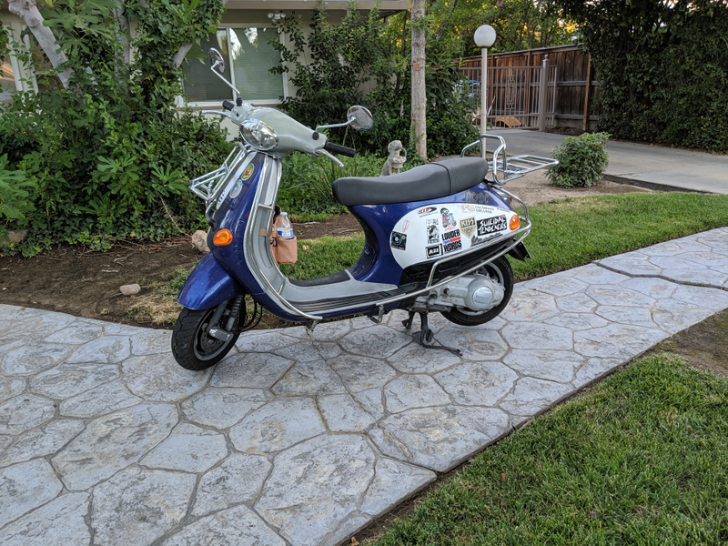 Illustration for article titled Vespa mornings